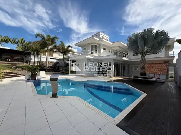 Casa Alto Padrão com 3 dormitórios (3 suítes) à venda, 670 m² no bairro dos Estados em Timbó/SC