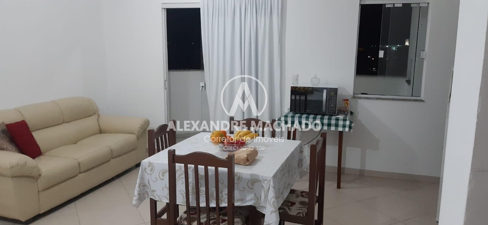 Apartamento à venda no bairro Santa Terezinha em Brusque/SC