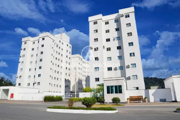 Apartamento à venda no bairro Santa Terezinha em Brusque/SC
