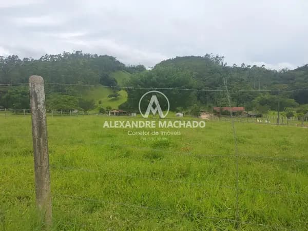 Chácara à venda no bairro Tijipió em São João Batista/SC