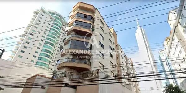 Apartamento à venda no bairro Centro em Balneário Camboriú/SC
