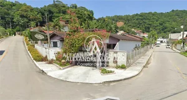 Casa à venda no bairro São Pedro em Brusque/SC