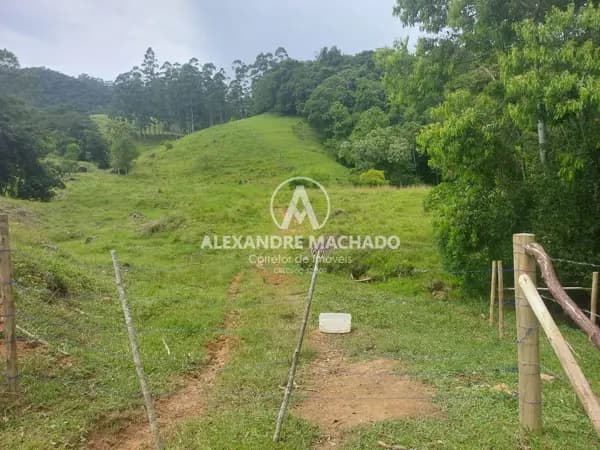 Chácara à venda no bairro Tijipió em São João Batista/SC