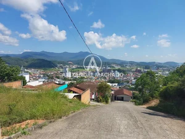 Terreno à venda no bairro Nova Brasília em Brusque/SC