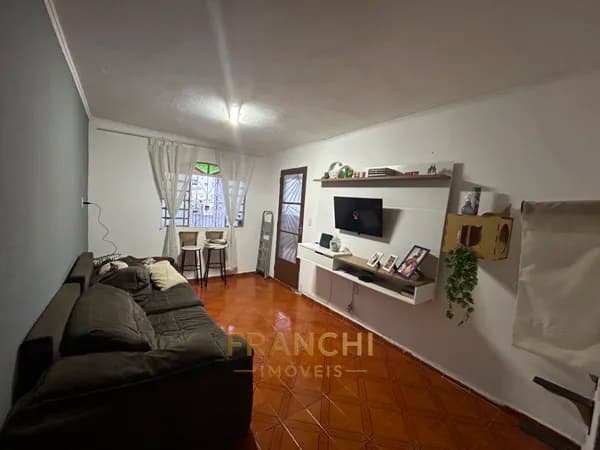 CASA EM VILA FECHADA PARA LOCAÇÃO – VILA CARRÃO | R$ 2.300/MÊS
