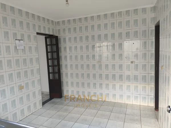 Casa para Locação na Vila Carrão | 1 Dormitório • 1 Vaga • IPTU Incluso