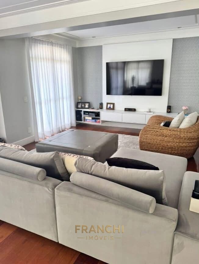 Apartamento de Alto Padrão à Venda no Tatuapé – Edifício Quartier Latin