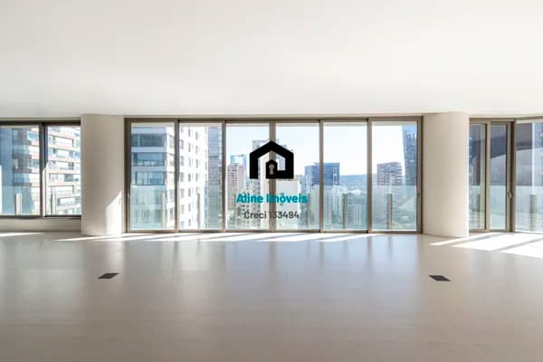 Casa Lafer- 424 m² - 4 suítes- 5 vagas- Altíssimo Padrão