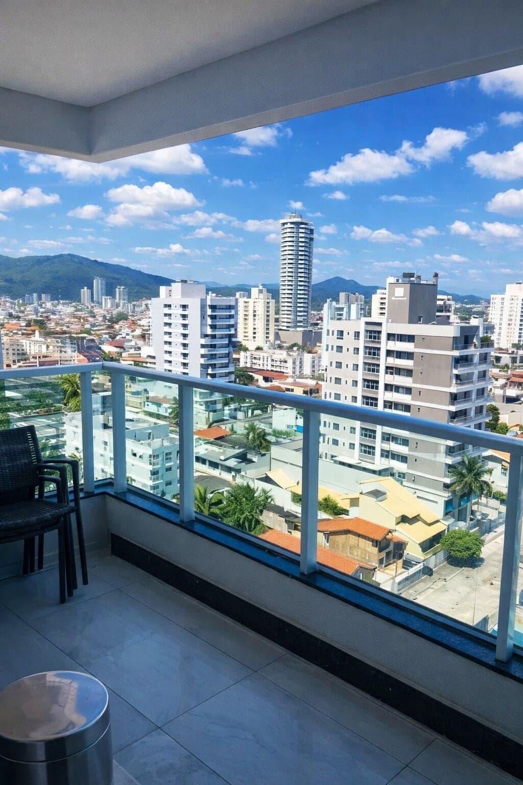 Apartamento Mobiliado no Bairro São Judas em Itajaí | Pronto para Morar