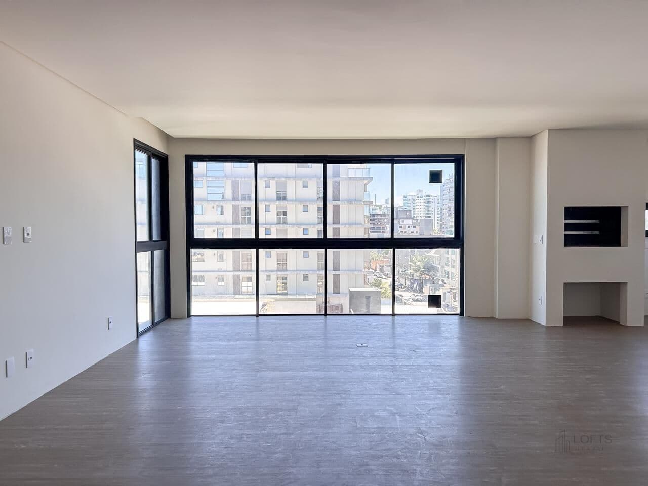Apartamento Alto Padrão à Venda na Praia Brava em Itajaí – 3 Suítes e 141m² Privativos