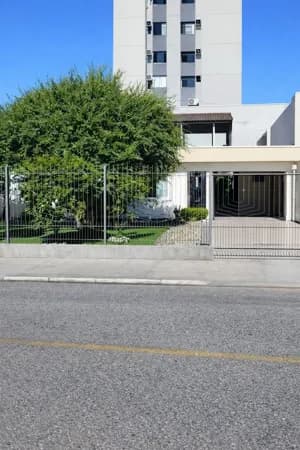 Casa com Amplo Terreno à Venda em Cordeiros Itajaí | 3 Dormitórios