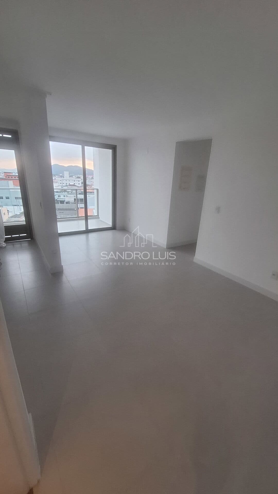 Apartamento em São Vicente com 3 dormitorios, Itajaí/SC