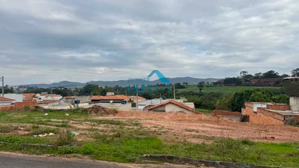 Lote/Terreno em São João Batista do Glória - Maria e Vadico