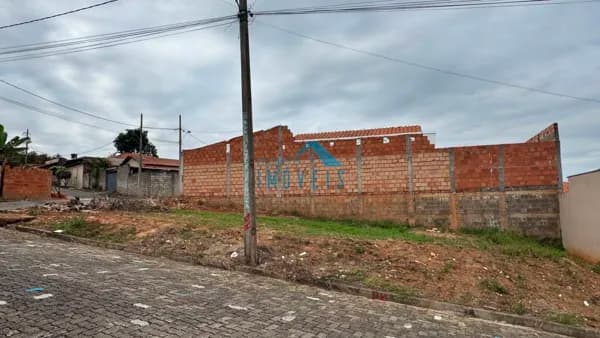 Lote/Terreno em São João Batista do Glória - Maria e Vadico