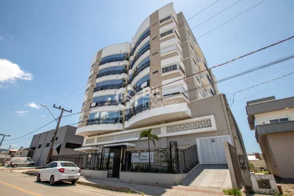 APARTAMENTO TRÊS DORMITÓRIOS