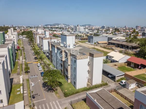 APARTAMENTO DE 02 DORMITÓRIOS SEMIMOBILIADO