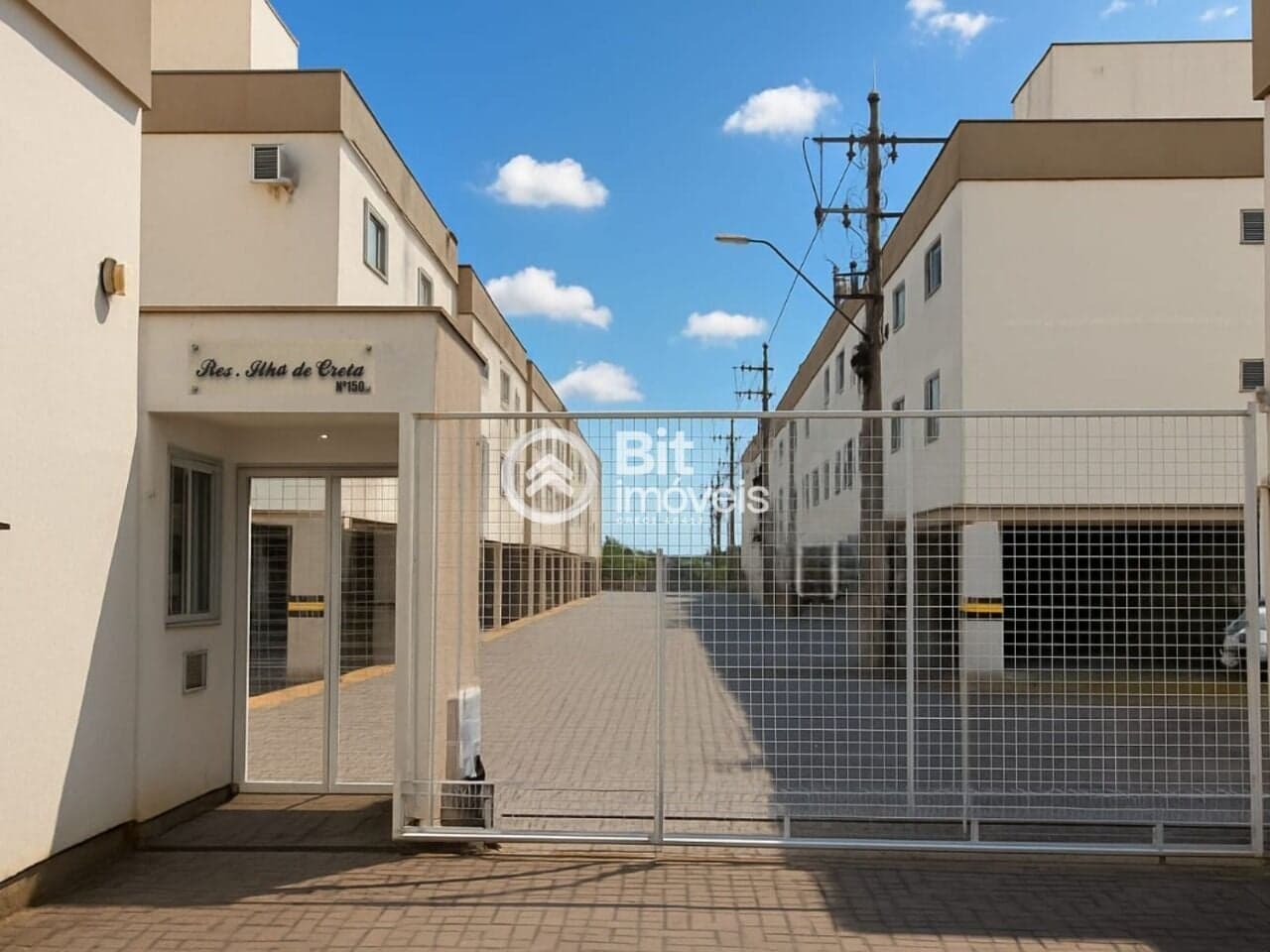 APARTAMENTO COM DOIS DORMITÓRIOS