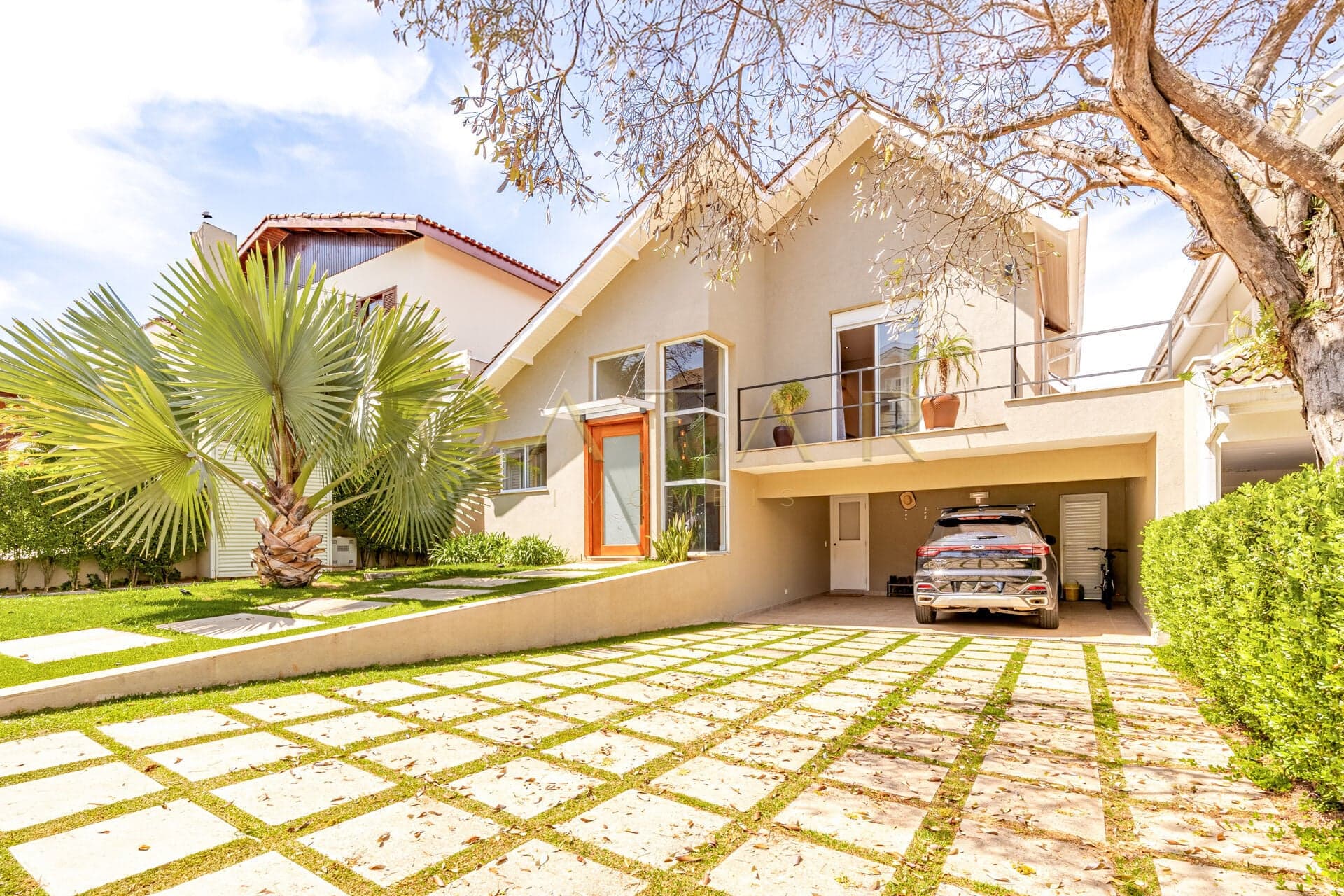 Residencial Alphaville 5 - Casa à venda com 297m² | 4 dormitórios