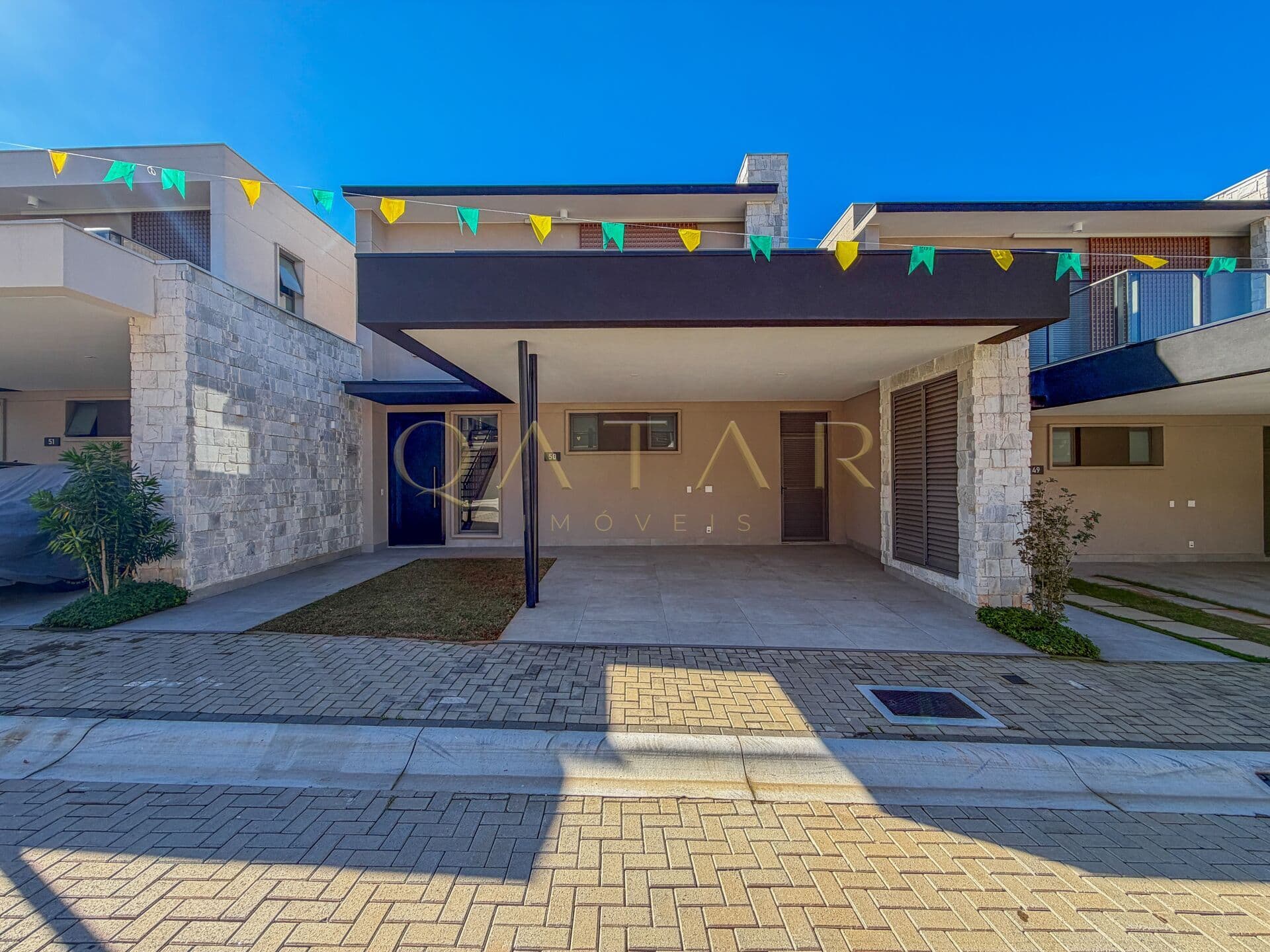 Singular MPD - Casa à venda com 230m² | 3 suítes