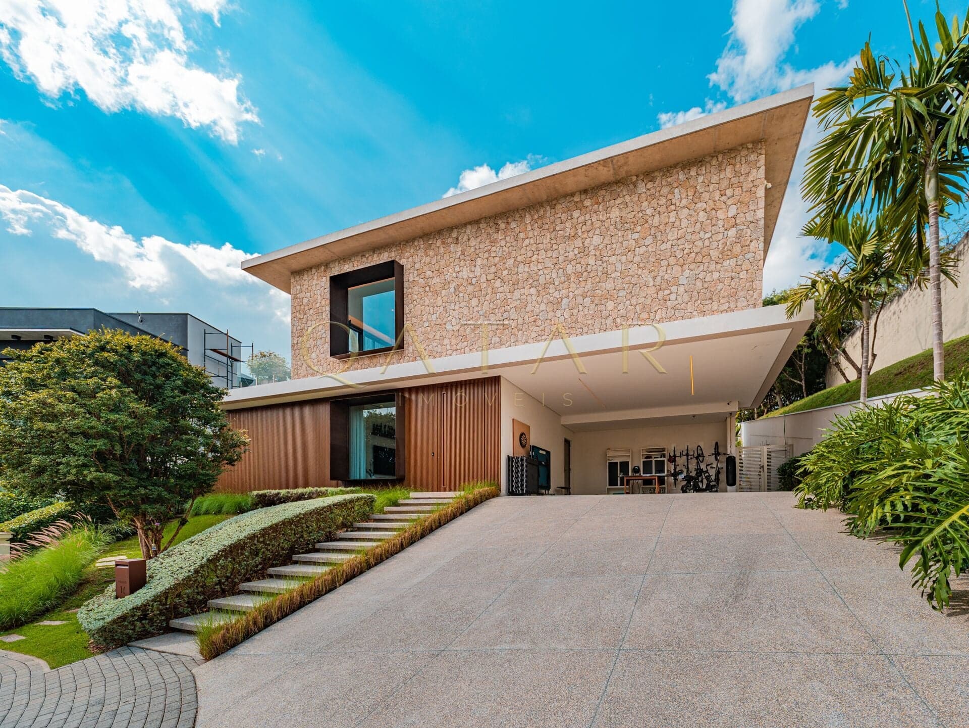 Tamboré 10 - Casa á venda com 670m² | 4 suítes