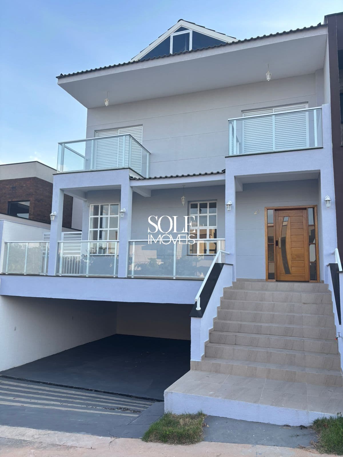 Casa Nova no Brisas da Mata com 316 m², 4 Dormitórios e Área Gourmet