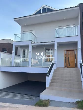 Casa Nova no Brisas da Mata com 316 m², 4 Dormitórios e Área Gourmet
