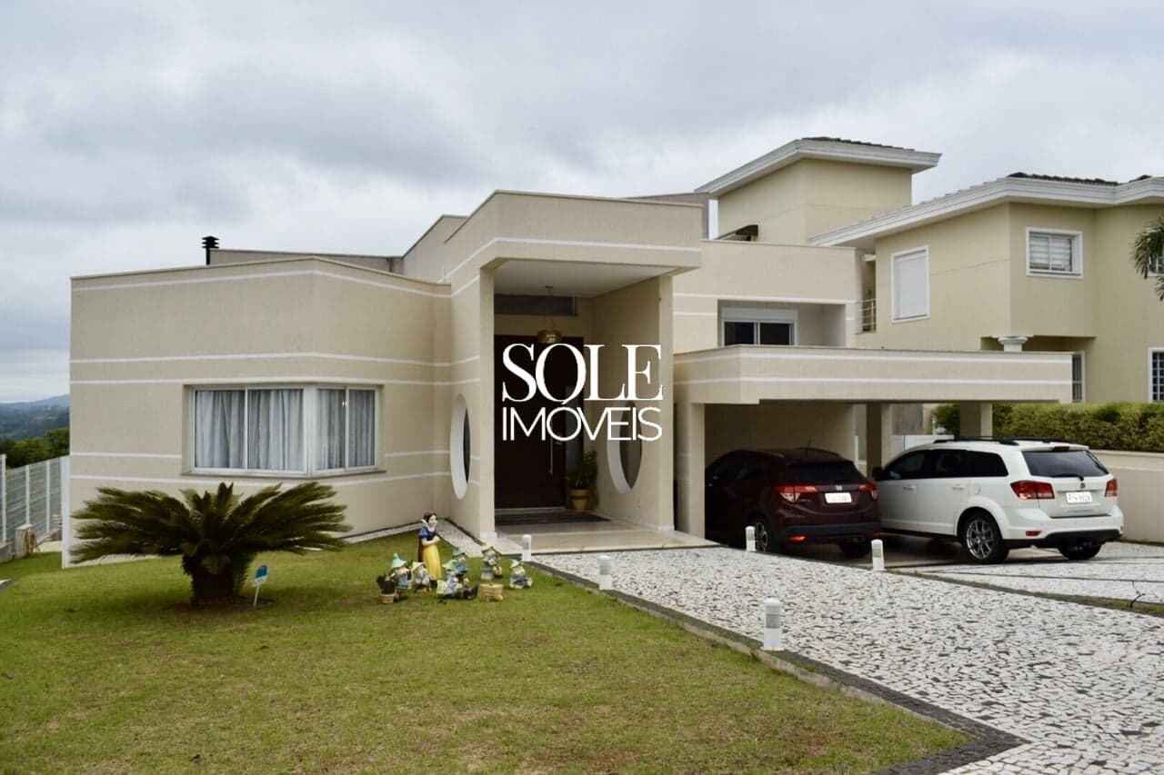 Casa de Alto Padrão com 5 Suítes, Elevador e Lazer Completo em Terreno de 800 m²