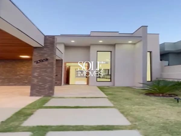 Casa Térrea no Condomínio Phytus, em Itupeva, com Vista para a Serra do Japi