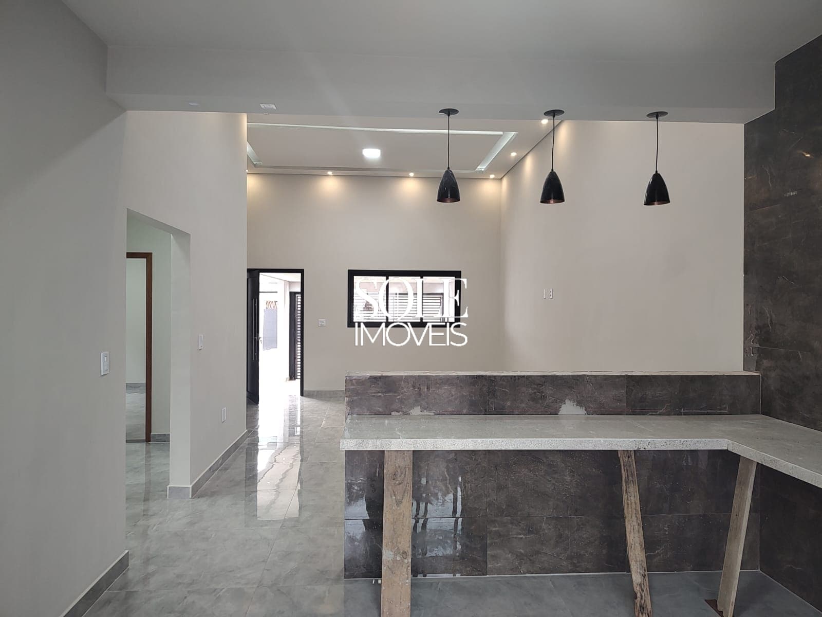 Casa com pé-direito alto à venda no Residencial Girassol em Itupeva