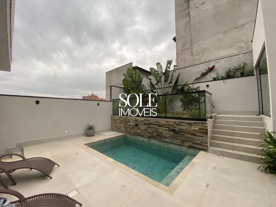 Casa no Condomínio Brisas Jundiaí com 4 Dormitórios, 2 Suítes, Piscina Aquecida