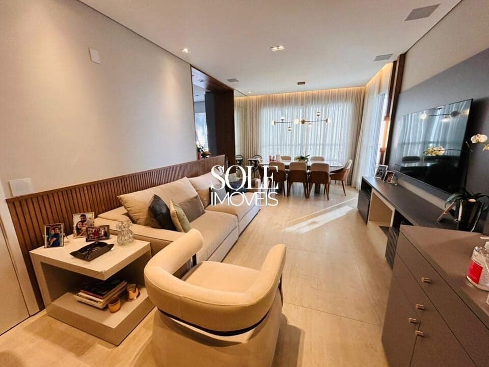 Apartamento 3 Dormitórios, 1 Suíte, Sacada, 2 Vagas Cobertas, Le Parc Residence