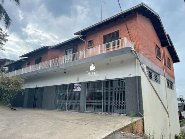 Prédio/Edifício Inteiro em Caxias do Sul - Santa Catarina