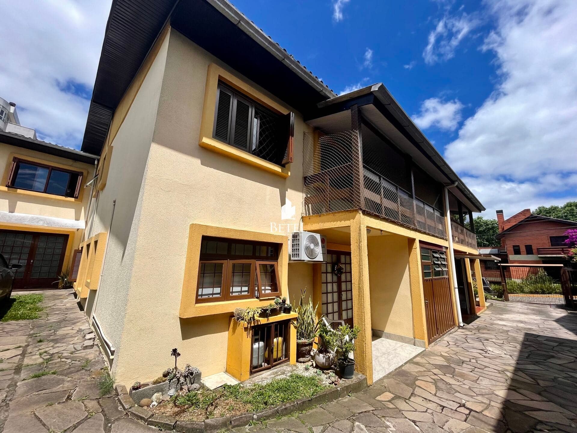 Sobrado em Caxias do Sul - Madureira