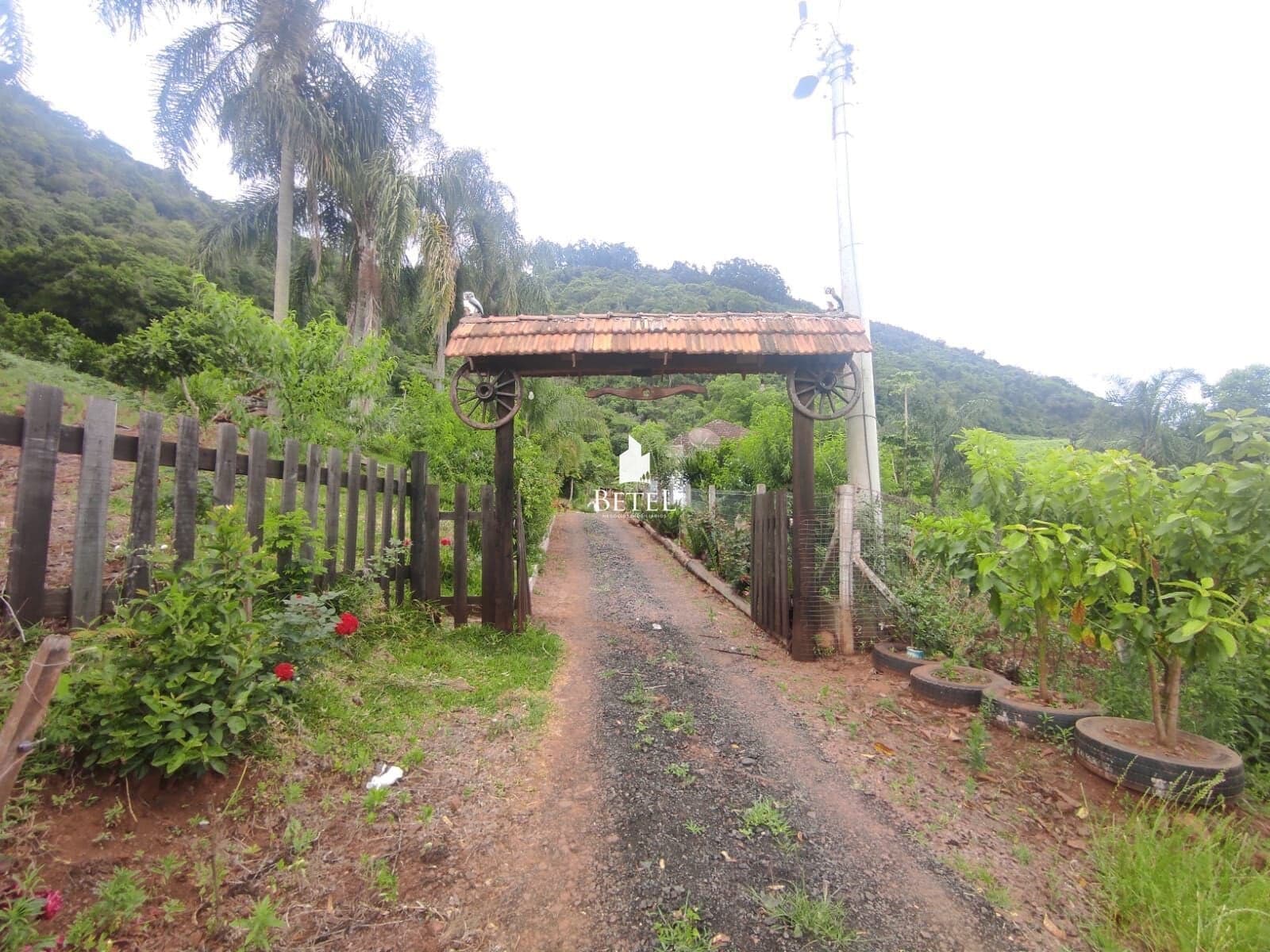 Fazenda/Sítios/Chácaras em Vale Real - Centro