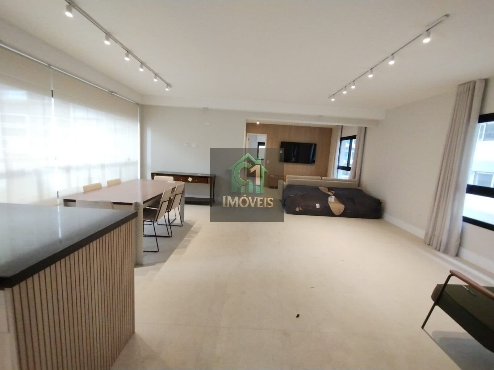 Pinheiros / Cerqueira César - apartamento mobiliado à venda, impecável e pronto par morar- 2 suítes, 1 vaga + depósito