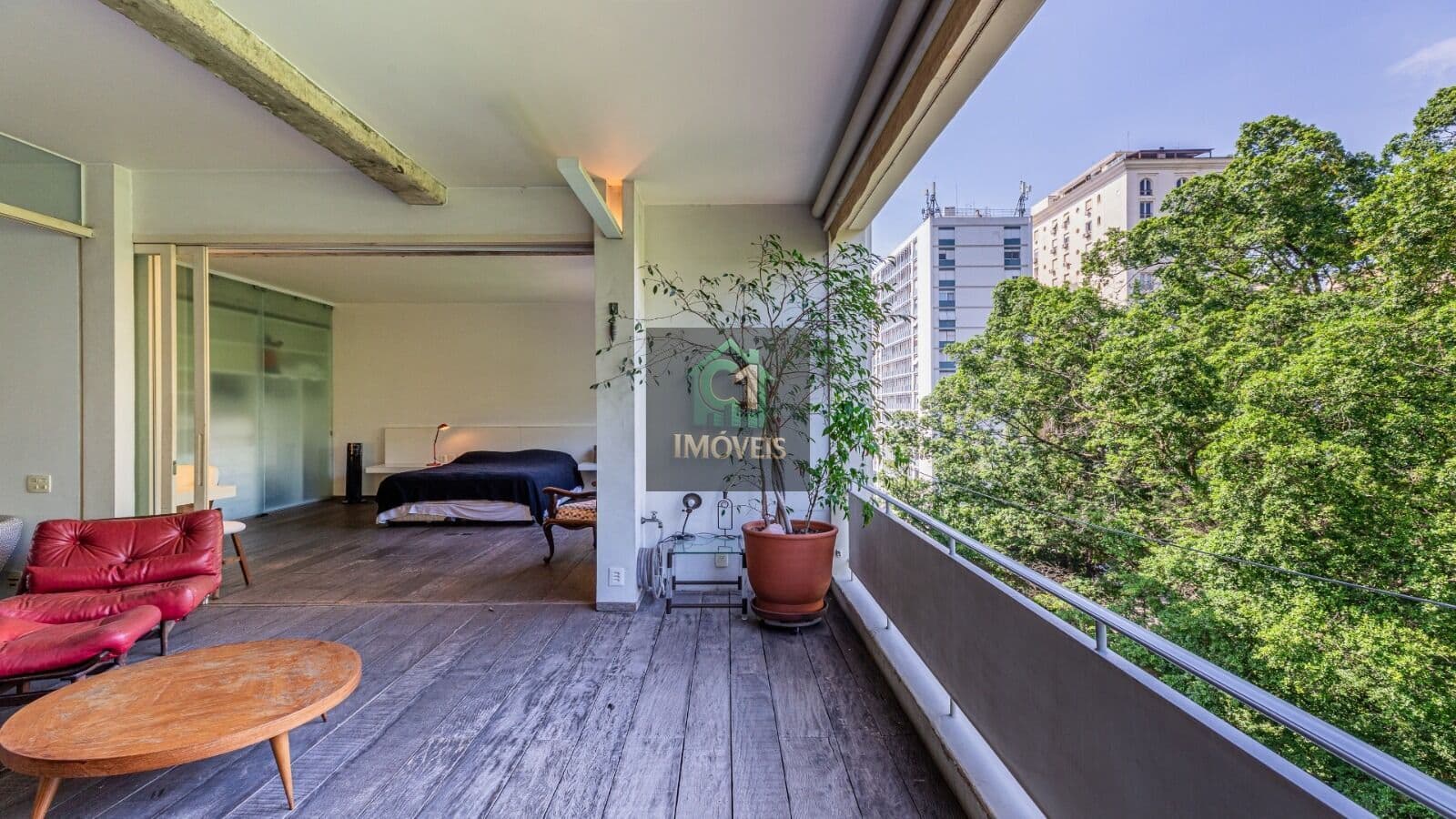 Apartamento moderno com estilo industrial em frente ao parque Buenos Aires