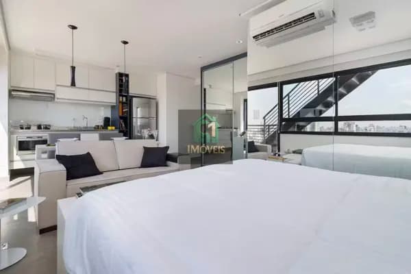 Cobertura de 35 m2 -02 vagas de garagem na Vila Madalena.