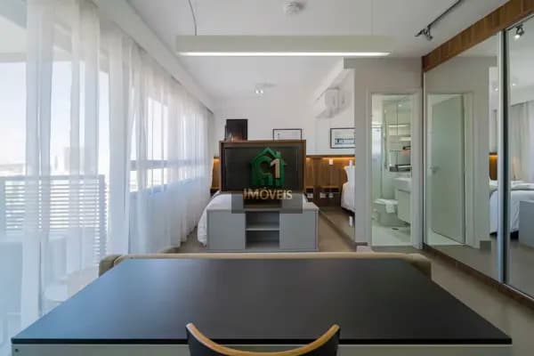 Studio - 35 m2 com uma vaga de garagem na Vila Madalena.