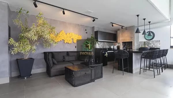 Cobertura duplex mobiliada com vista aberta em Pinheiros SP