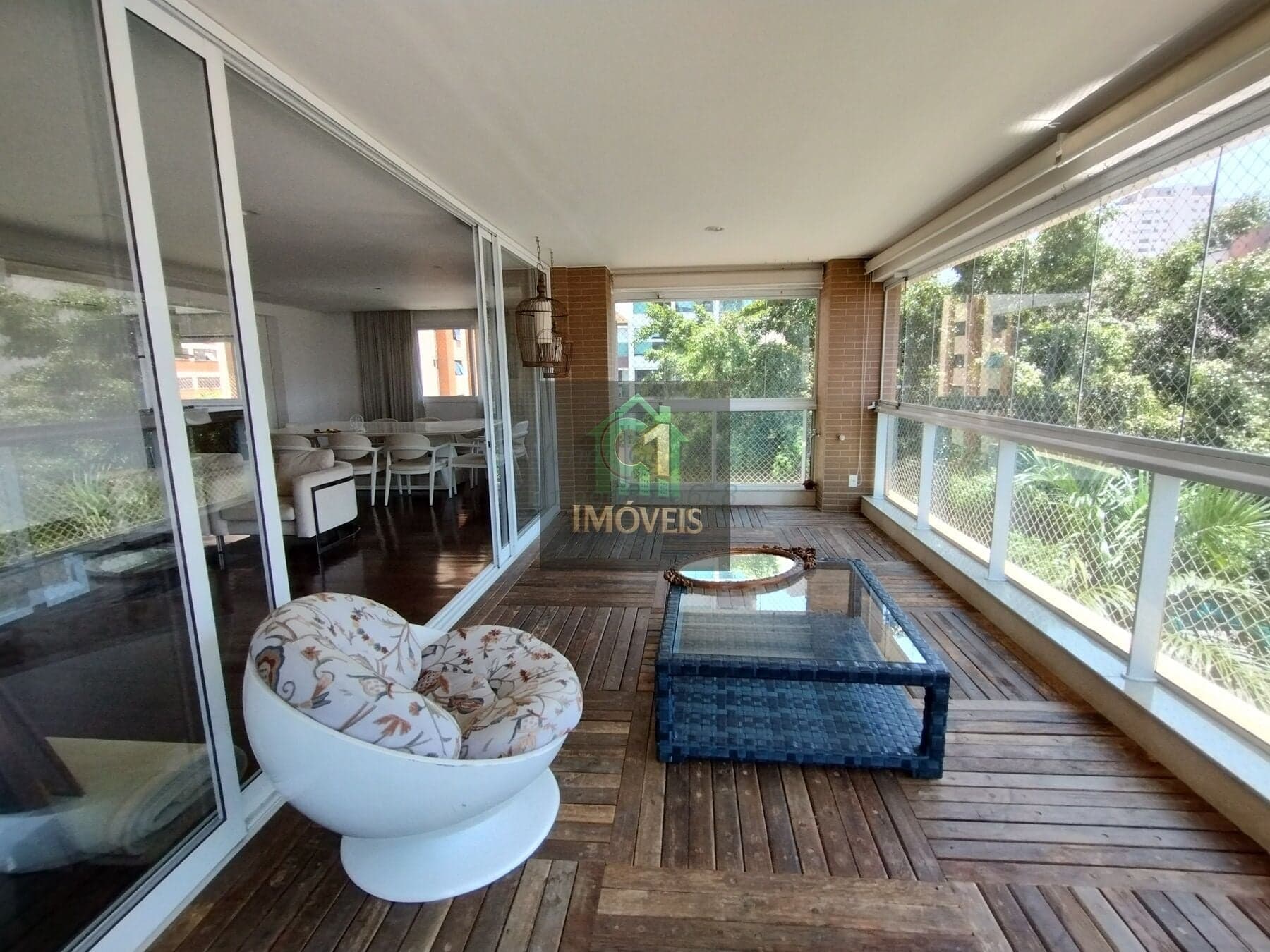 Apartamento Alto Padrão, 4 suítes, 5 vagas + depósito, Construtora Paulo Mauro