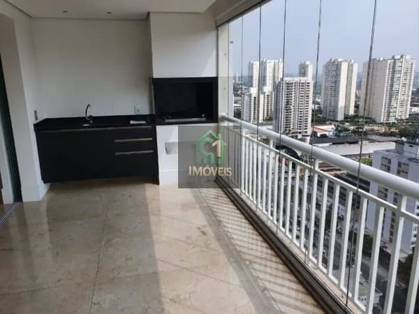 Excelente apartamento em andar alto e ensolardo
