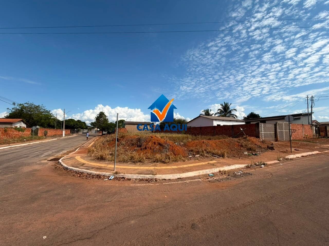 Lote/Terreno em Jaciara - JARDIM LEBLON
