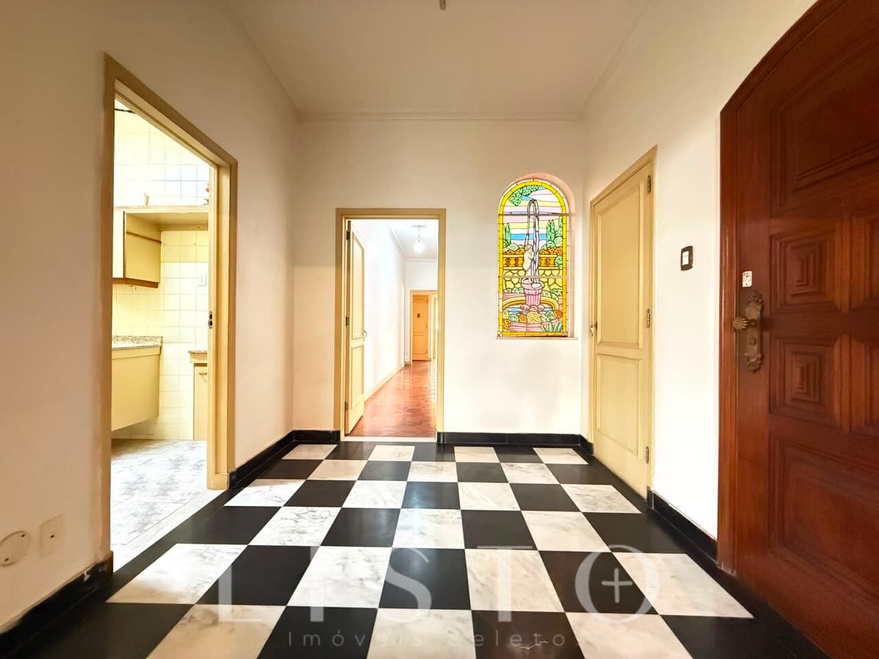 Apartamento à venda no Leblon | 295m² | 3 Quartos (1 Suíte) | Hall Privativo | Portaria 24h