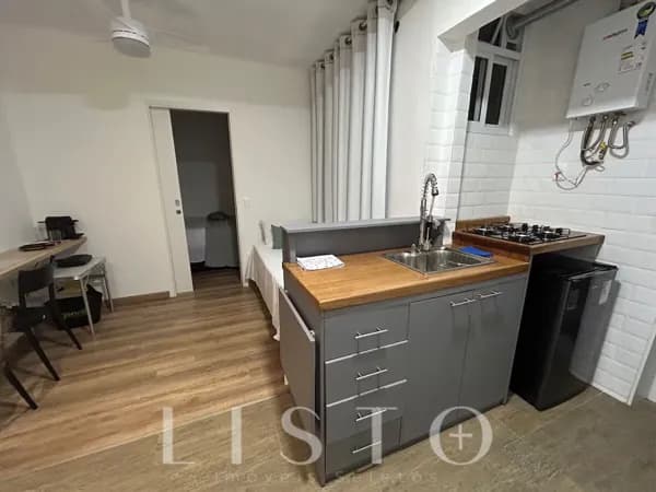 Apartamento à venda no Leblon | 20m² | Reformado | Pronto para Morar ou Investir