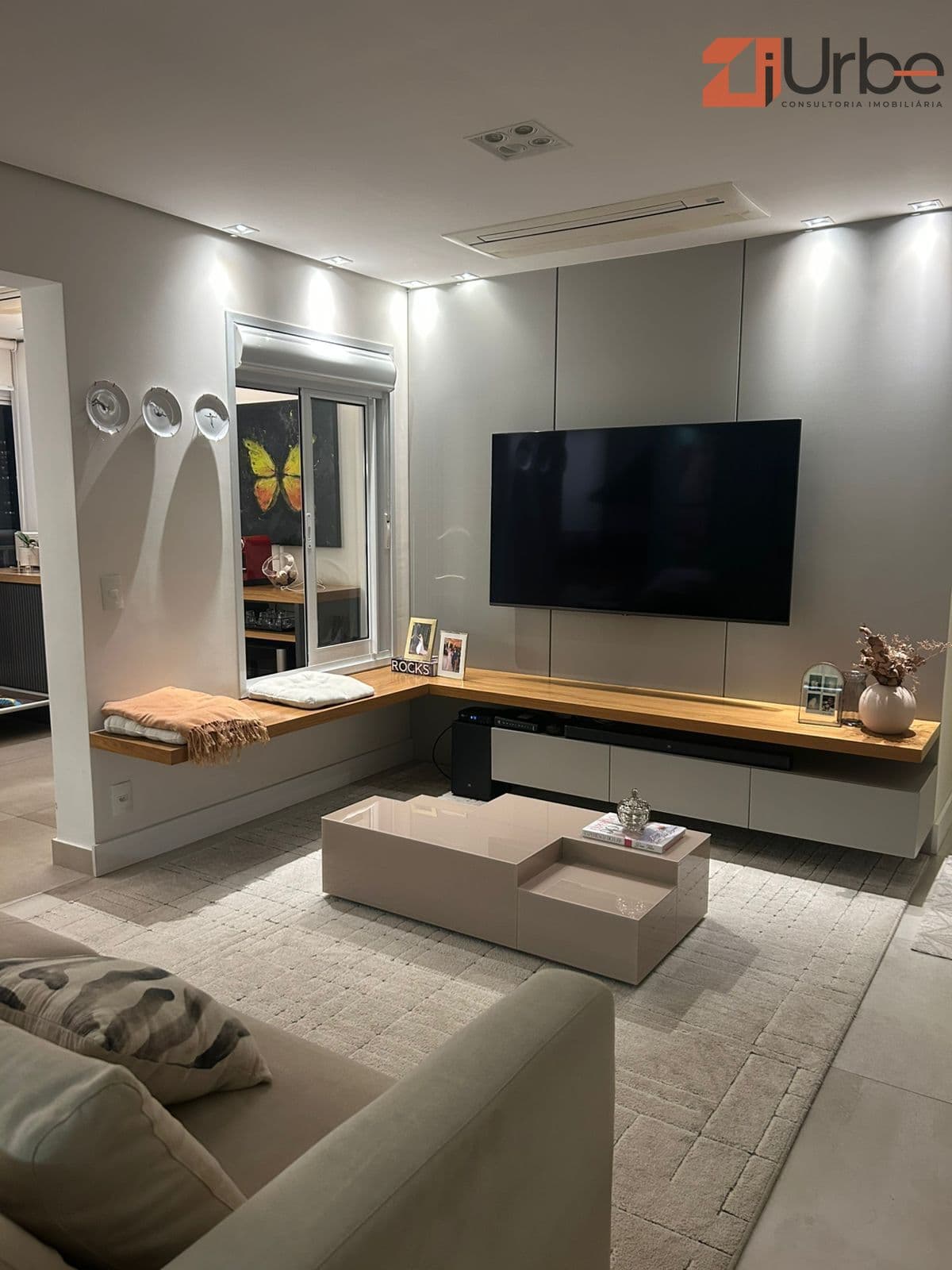 Lindo apartamento à venda 110m², 2 vagas à 4 min do Parque da Aclimação