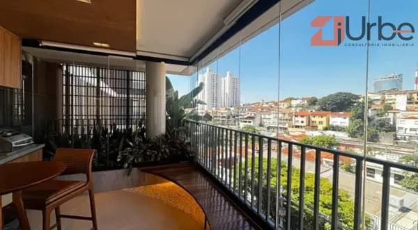 Lindíssimo apartamento à venda com 220m², 4 suítes, próximo à estação Sumaré