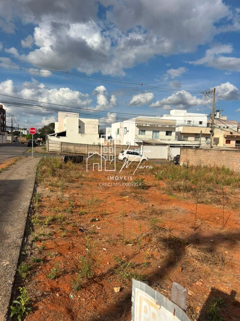 Lote/Terreno em Patos de Minas - Laranjeiras
