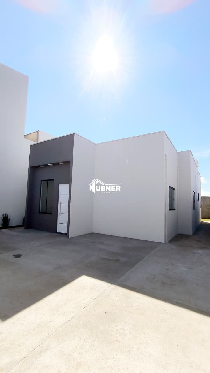 Casa Padrão I 3 Quartos sendo 1 suíte Bairro São Sebastião