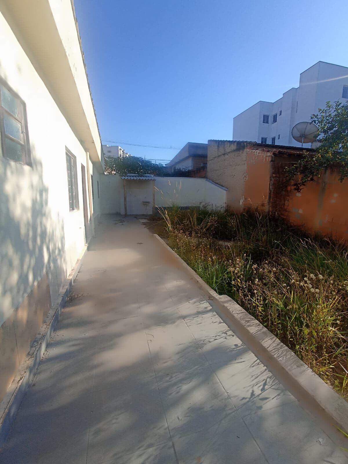 Casa Padrão para locação em Pouso Alegre/MG
