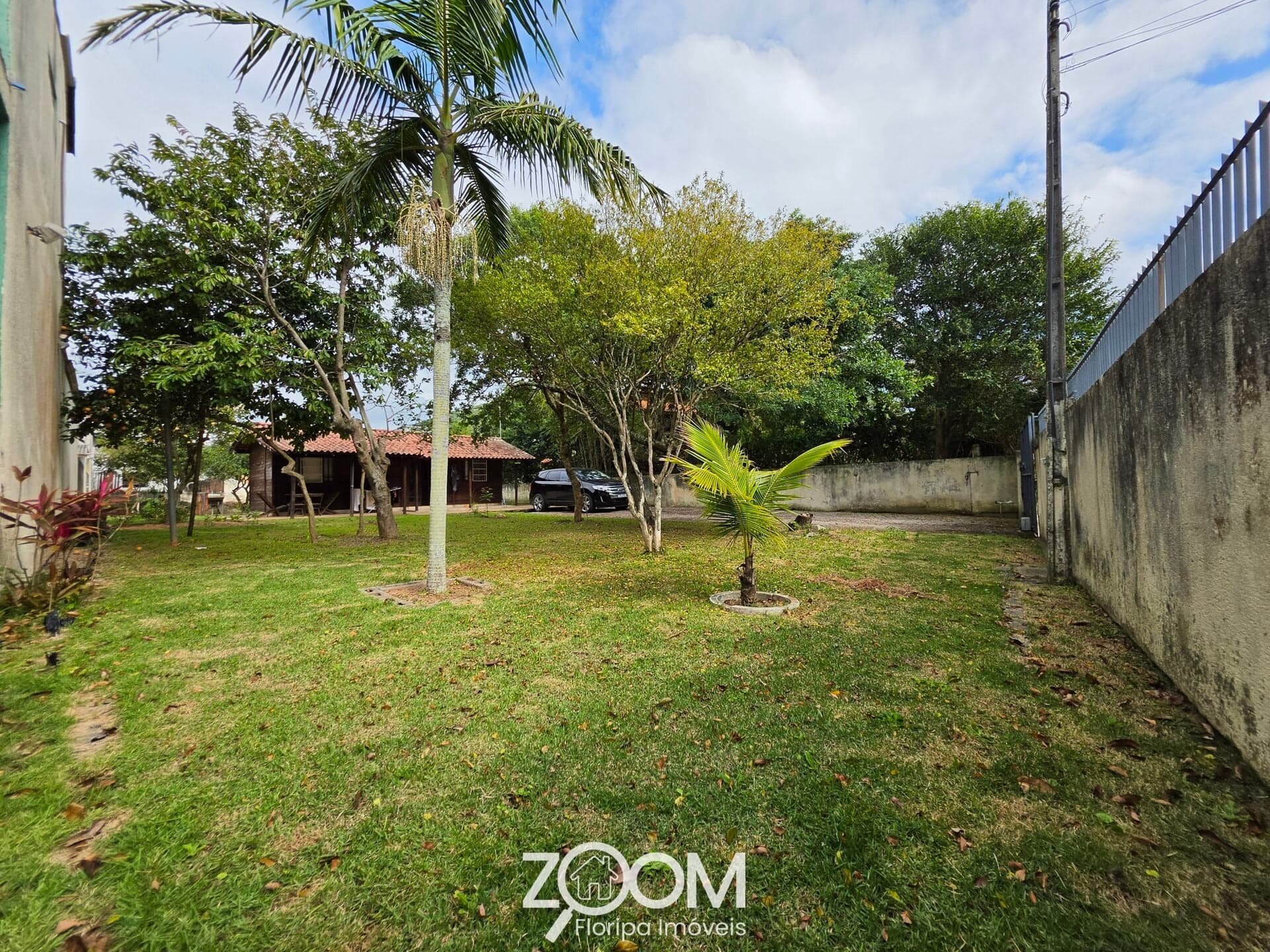 Terreno com escritura pública. Transforme 600m² no seu refúgio particular ou em um projeto de alto retorno imobiliário.